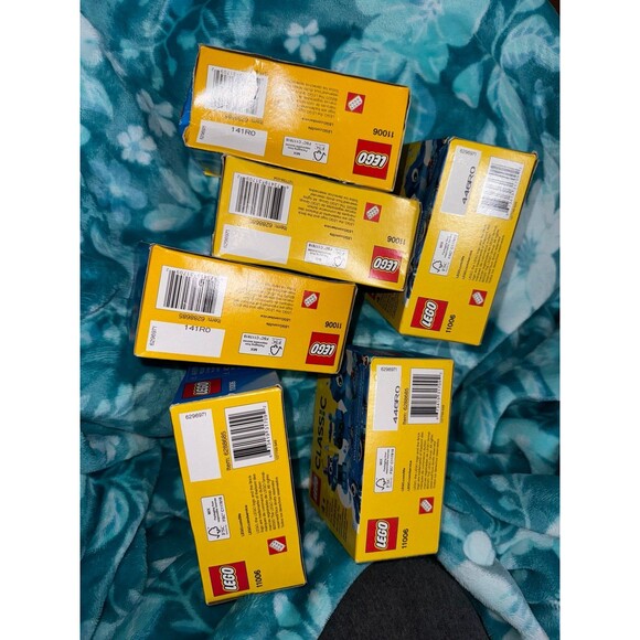 (6) LEGO blue 52 piece sets bundle - Picture 5 of 6